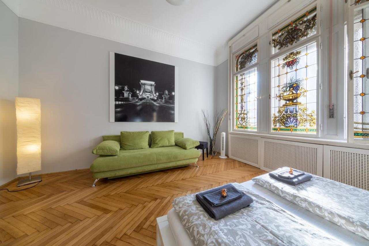 Apartment Elisabeth On Vaci Street Budapest